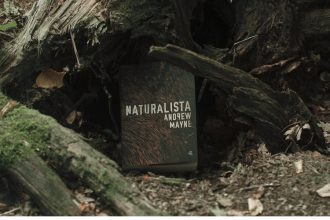 Naturalista, Marcin Dorociński i 16 ukrytych książek. Naturalista w TaniaKsiazka.pl